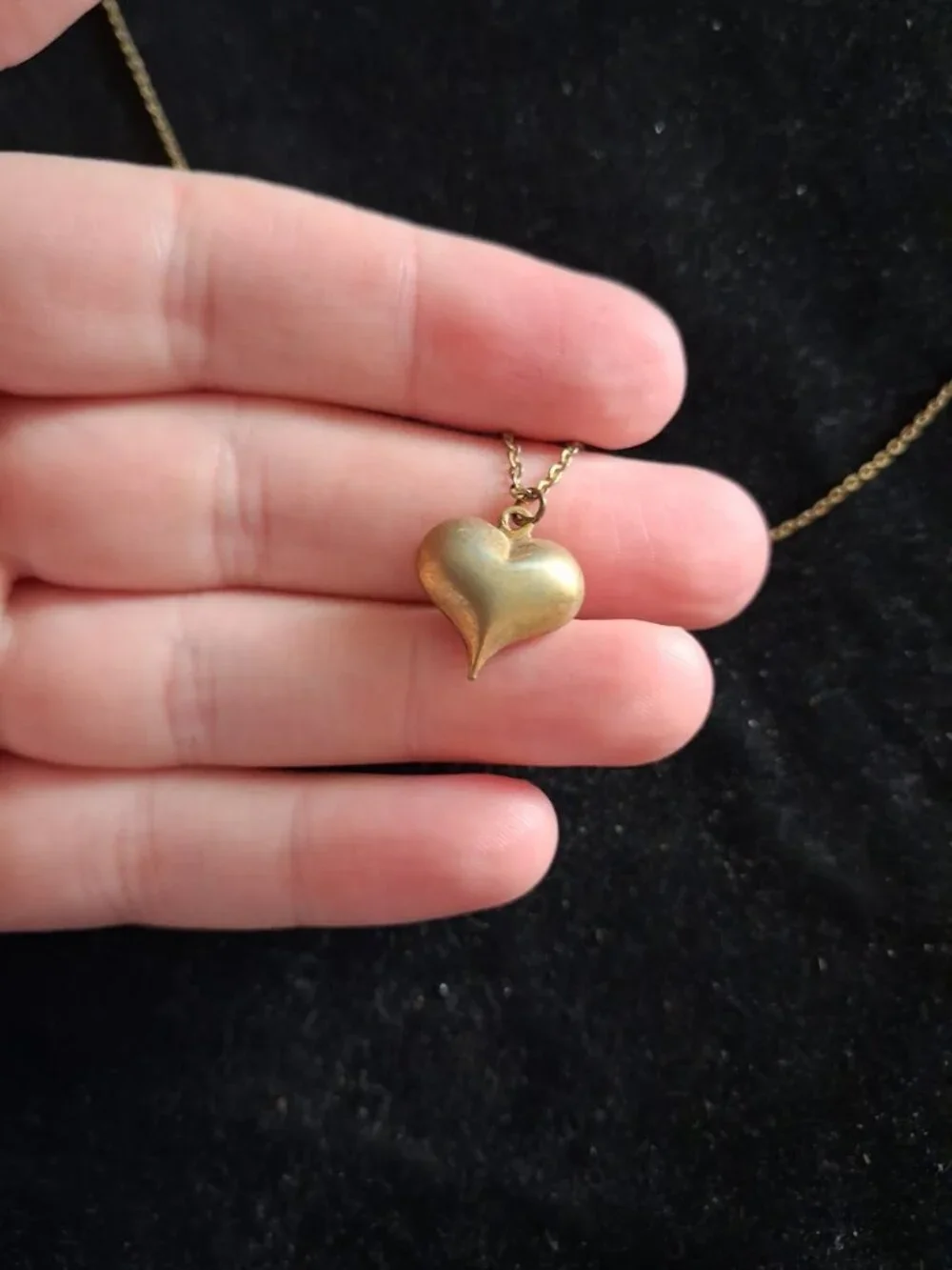 Dainty 16 inch Heart necklace